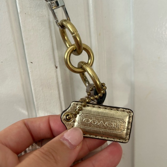 Coach‎ Poppy Signature Plaid Glam Bag - Picture 5 of 10